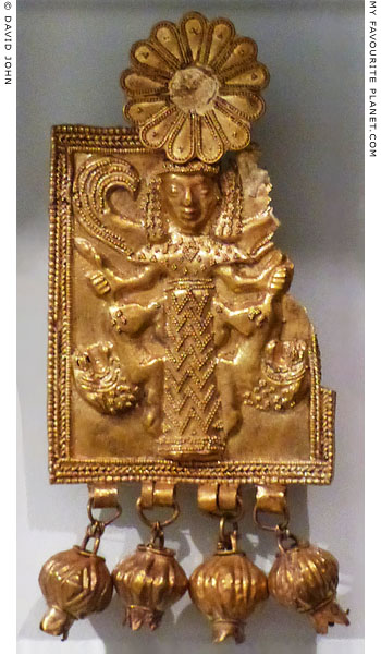 Gold plaque with a depiction of the Mistress of Animals in the Daedalic style at My Favourite Planet