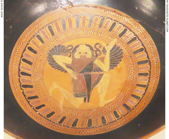 A Gorgon on a Siana cup in the manner of the Red-Black Painter at My Favourite Planet A Gorgon on a Siana cup in the manner of the Red-Black Painter at My Favourite Planet